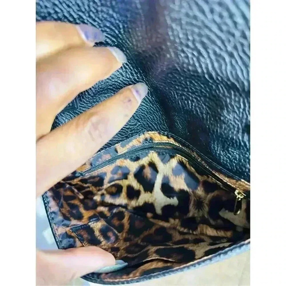 Jessica Simpson Black & Leopard Print Faux Leather Crossbody Bag - Picture 5 of 7